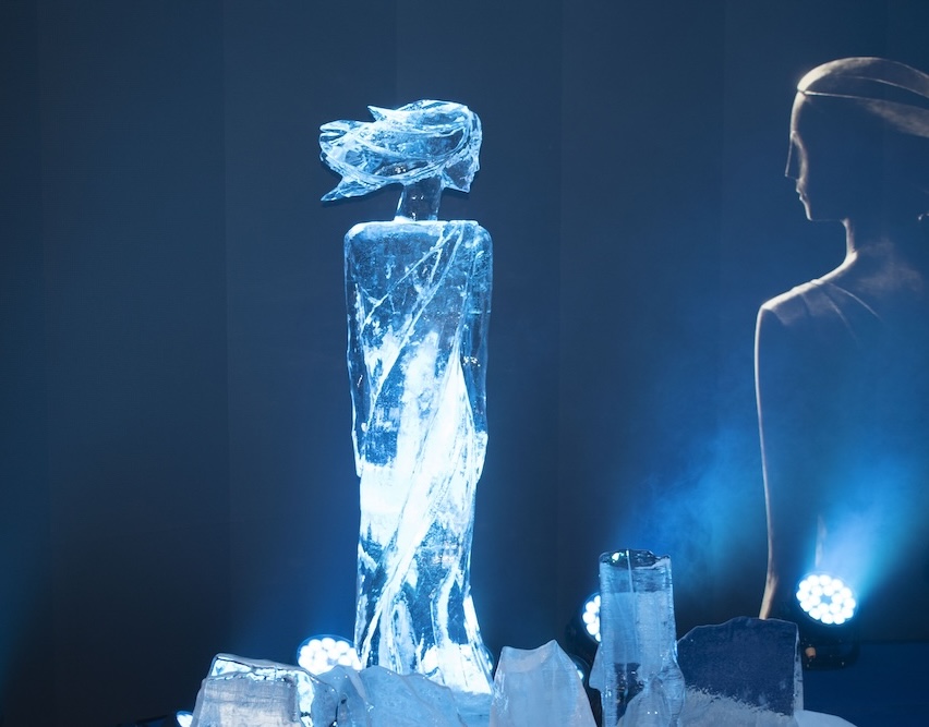 THE FREYAS ice sculpture