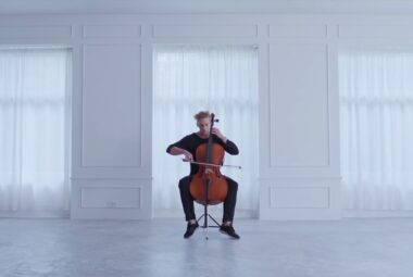 Vesse Saastamoinen in Cello